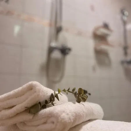 Unique Tikkuri